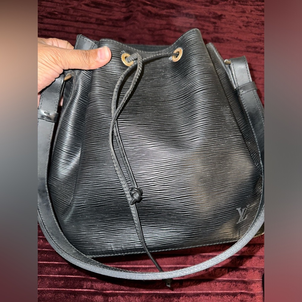 Louis Vuitton Epi Noe Bucket Bag
